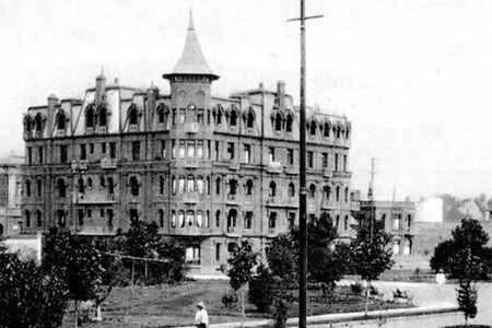 Casa De Brujas