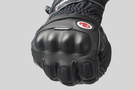 Dale un puñetazo al frío este invierno con los guantes Garibaldi Motion