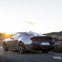 Probamos el Ford Mustang Dark Horse: el pony que se ha pasado al lado oscuro para brillar aún más fuerte