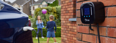 Hasta más de 2.000 euros al año. Eso es lo que puedes ahorrar con un coche eléctrico eligiendo bien la tarifa de la luz, según este estudio
