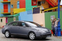 Finalmente, el Citroën C4 Sedán llega a España