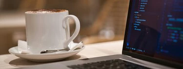 Estas plataformas prometían programar de todo sin conocimientos técnicos. La IA les adelantó por la derecha