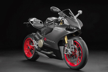 Ducati rinde homenaje a Ayrton Senna con una 1199 Paginale S Edición Especial