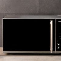 La Semana Web de MediaMarkt nos deja este potente microondas Cecotec con grill a precio de derribo y con envío gratis