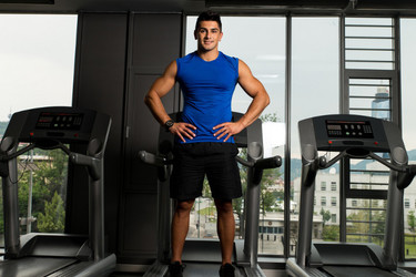 Sencillos trucos para quemar más calorías en la cinta de correr 