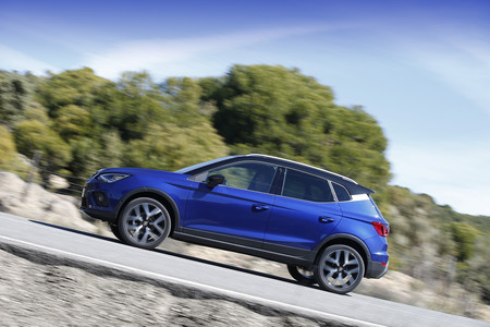 SEAT Arona TGI