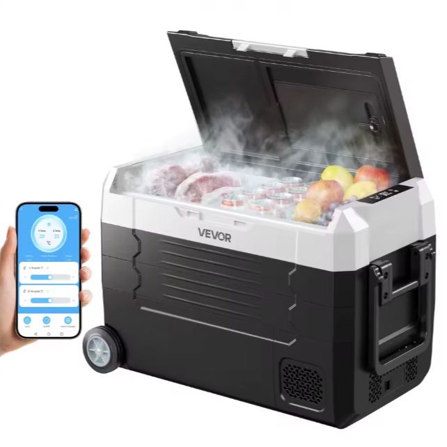 Este frigorífico-congelador portátil se alimenta desde enchufes y tomas de automóvil de 12 voltios, pudiendo enfriar todo tipo de alimentos y bebidas. Está disponible en capacidades de 20, 22, 35, 45 y 55 litros.