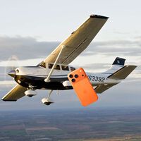 Un iPhone 17 Pro sale volando de una avioneta y sobrevive al impacto como si nada 