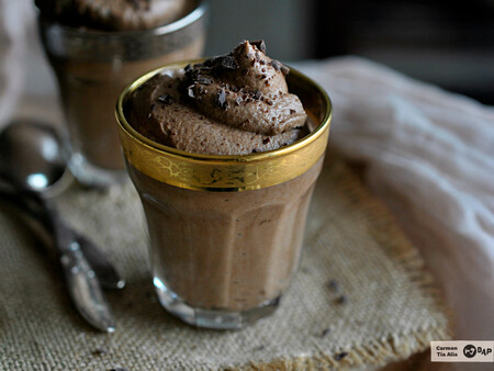 Mousse de Nutella o Nocilla, receta fácil del postre de chocolate y avellanas más exquisito