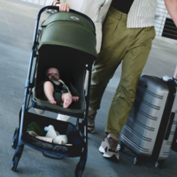 Frescas, ligeras y plegables: las mejores sillas de paseo para el bebé en las vacaciones de verano