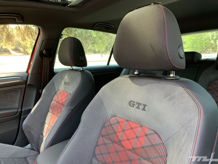 Volkswagen Golf GTI TCR asientos