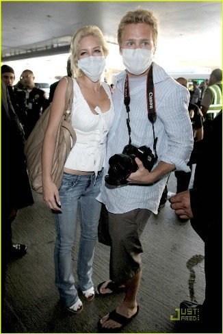 ¡Cuidado Costa Rica, Heidi Montag está armada!