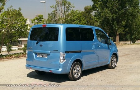 nissan-env200-evalia-650-mp-04.jpg