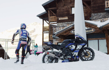 Yamaha R1 Nieve Video Viral 1