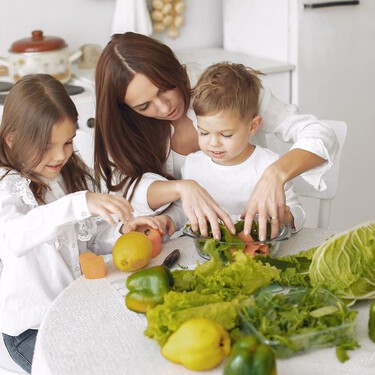 Las dietas vegetarianas y veganas son seguras para los niños, según el mayor estudio hasta la fecha. Pero también tienen riesgos 