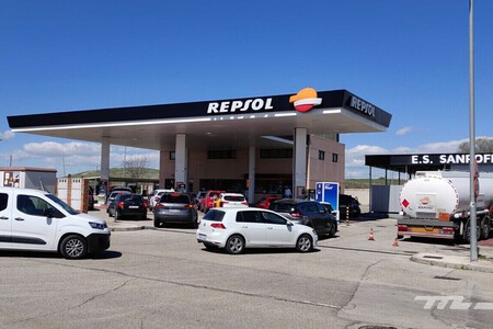 Repostar diésel más caro gasolinera