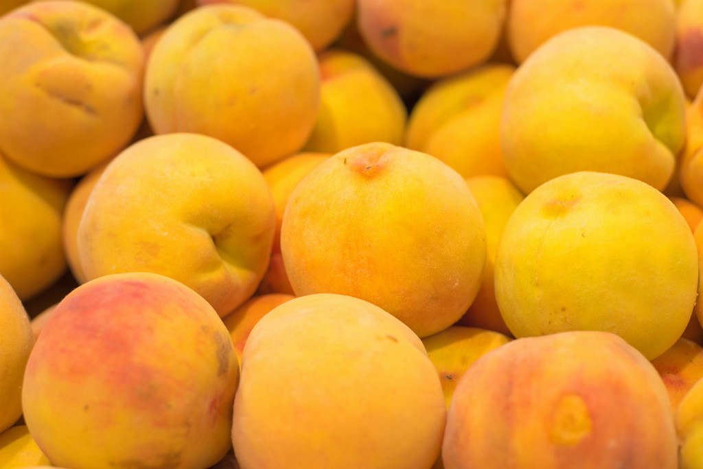 Dulces y saladas: siete recetas con melocotón para aprovechar las deliciosas variedades del final de temporada