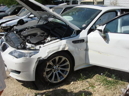 BMW M5 Touring pinchazo accidente