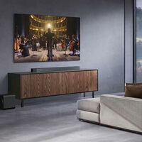 Tenía bien conectada la barra pero el sonido seguía saliendo por la tele. He encontrado el motivo. No era tan obvio