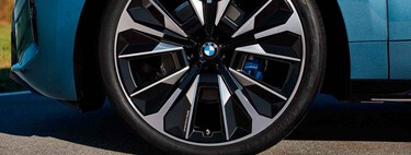 La nueva norma Euro 7 va a castigar también a los coches eléctricos porque contaminan, y bastante. Resultado: serán más caros