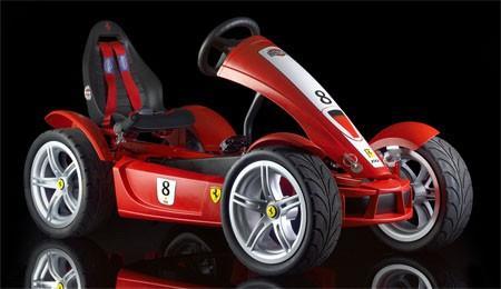 Pon un Ferrari FXX a pedales en la vida de tu chaval