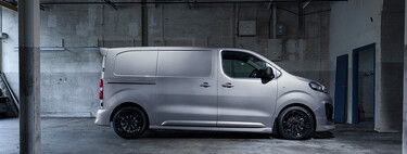 Este hombre tuvo su furgoneta atrapada en un parking más de dos años. La única solución que le dieron fue pagar 24.000 euros al año