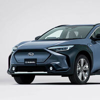 El Subaru Solterra es el primer coche eléctrico de la marca. Y sí, es un clon del Toyota bZ4X.
