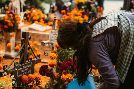 Qué ver y hacer en Janitzio, la isla de Michoacán que brilla en Día de Muertos