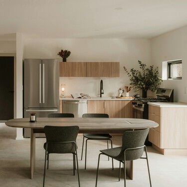 Carrefour tiene un cubo de basura plegable práctico y funcional, ideal para cocinas pequeñas 