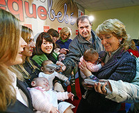 Cheques regalo para los padres madrileños