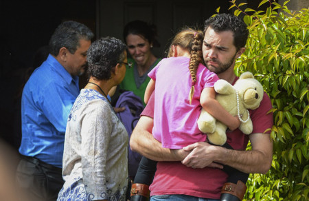 Cuando una ley está por encima del amor: separan a una niña de 6 años de sus padres de acogida por ser un 1,5% nativa americana