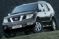 Nissan Pathfinder Chrome