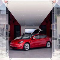El modelo Tesla ya no funciona. Empezó vendiendo sin tiendas; ahora impone a sus comerciales jornadas de 13 horas y siete días de la semana