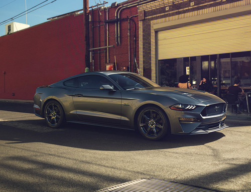 Ford Mustang 2018 se renueva para Europa, gana potencia con el V8 y la pierde con el Ecoboost