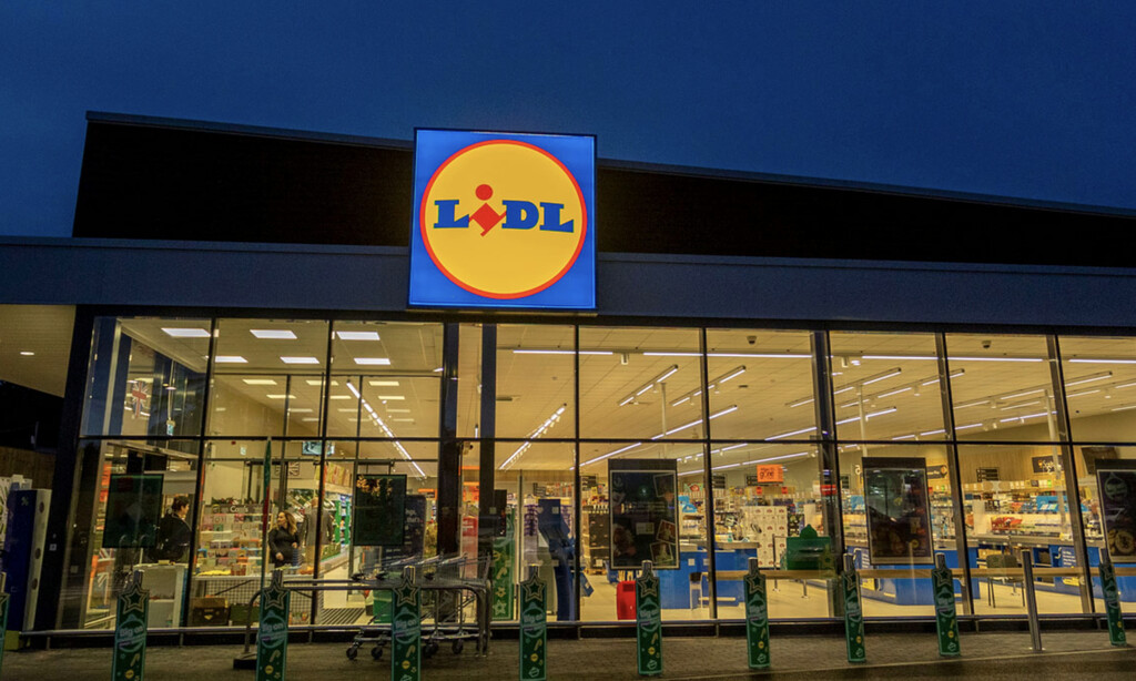 Estas lámparas solares de Lidl cuestan menos de 10 euros: perfectas para iluminar tu balcón, terraza o jardín este verano 