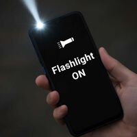 Una de las funciones que más uso en el móvil se puede activar de forma más simple: cómo mapear la linterna en los botones físicos