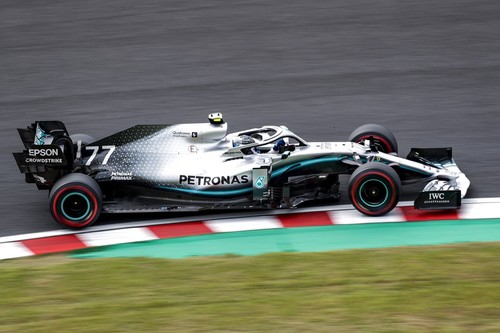 Valtteri Bottas domina el superdomingo en Suzuka gracias a los errores de los pilotos de Ferrari