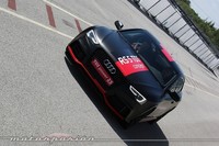 Audi A6 TDI concept vs Audi RS 5 TDI concept: duelo biturbo eléctrico en circuito