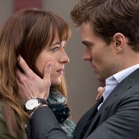 Cinco juegos eróticos para parejas normies que no se atreven al swinging pero ya están aburridas del satisfyer, recomendados por una sexóloga