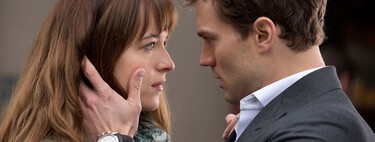 Cinco juegos eróticos para parejas normies que no se atreven al swinging pero ya están aburridas del satisfyer, recomendados por una sexóloga