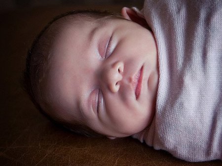 bebe-durmiendo-hogg2.jpg