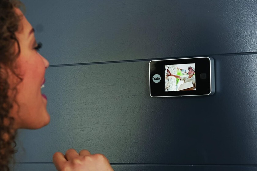 Qué dice la ley sobre tener una mirilla digital electrónica en casa apuntando a zonas comunes