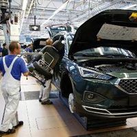 Síntomas de la desaceleración... La producción y exportación de coches retrocede en España 