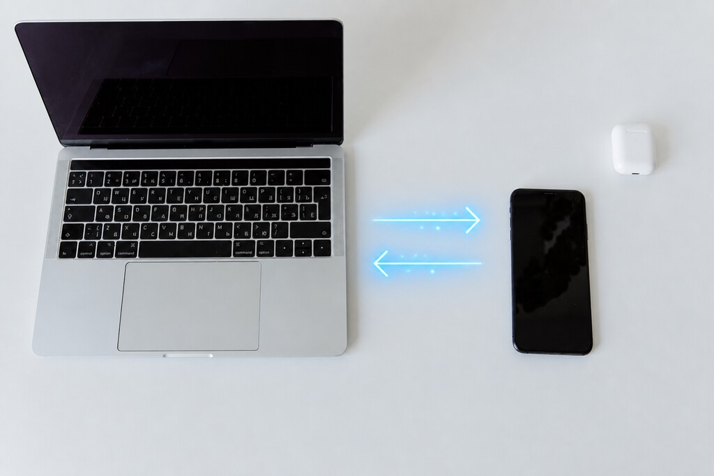 Cómo conectar el móvil al ordenador y todas sus posibilidades: con cable y de forma inalámbrica