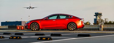 Se suponía que Tesla era una empresa que vendía coches. Y el problema es que está dejando de venderlos a toda velocidad