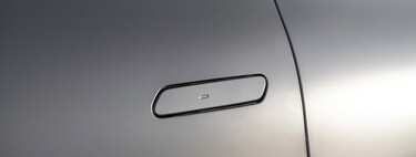 "Son terribles al usarlas". El CEO de Volkswagen se opone a una de las grandes modas que Tesla y varias marcas chinas están siguiendo: las manijas retráctiles 