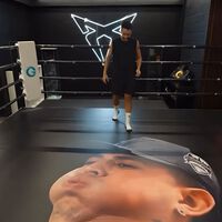 Aumenta la tensión en La Velada del Año 5. TheGrefg le está cogiendo el gusto al boxeo y encarga un ring que a WestCol no le va a gustar nada  