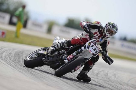 Mauno Hermunen vence su primer Gran Premio en la catedral del Supermotard