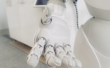Así es como la UE quiere regular y a la vez promover el uso de la inteligencia artificial para el beneficio de la sociedad