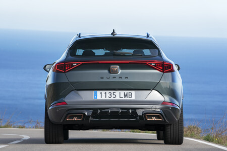 Cupra Formentor e-hybrid trasera